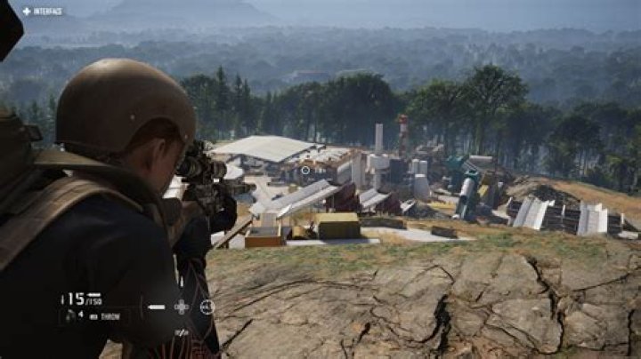 Ghost Recon: Breakpoint switch over-the-shoulder camera