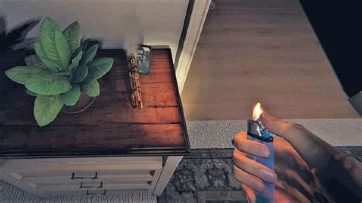 
Phasmophobia – How to Light Smudge Sticks, and How to Use Them