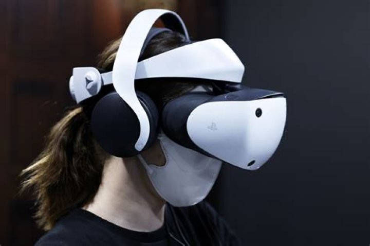 Rumor: Sony to Reveal PS4 VR Headset at GDC