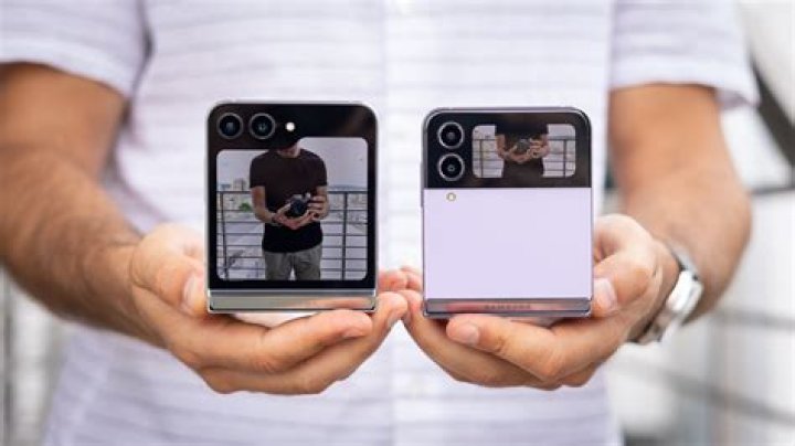 Samsung Galaxy Flip 4 vs Flip 5 Upgrade
