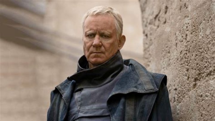 star wars andor stellan skarsgard character luthen rael