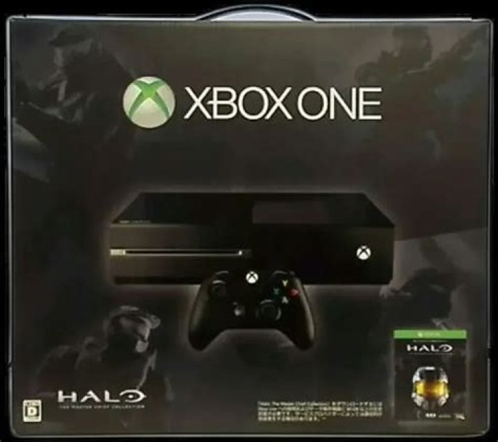 
White Xbox One Bundle with Halo: The Master Chief Collection Available Now for $349